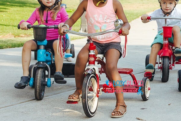 lợi ích của xe đạp ba bánh cho trẻ em