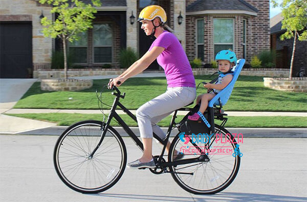 xe đạp cần gì để chở tẻ em đi ra ngoài cùng